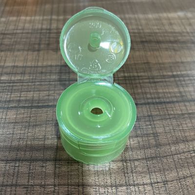 24mm 28mm 32mm Chiusura con tappo in plastica per bottiglie di lozione in plastica a colori personalizzate